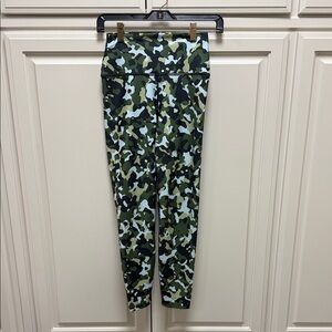Carbon38 Camouflage Leggings Small